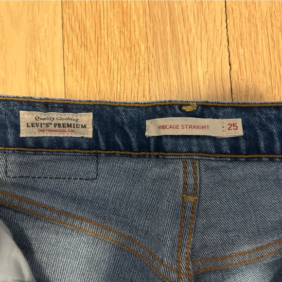 Levi’s Ribcage Straight Jeans size 25 - Picture 12 of 13